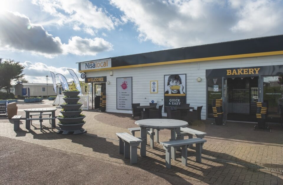 Bourne Leisure holiday parks signs extended agreement with Nisa agreement, Bourne, Bourne Leisure, extended, holiday, holiday parks, Leisure, Nisa, parks, signs Food and Beverage Business
