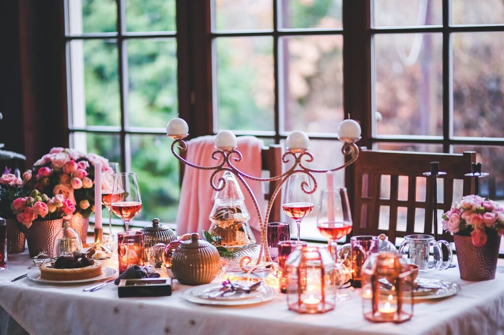 It's That Time of the Year Again - 'Tis the Season! Food and Beverage Business It's That Time of the Year Again - 'Tis the Season! 'tis the season, already, Season, time, Tis, Year Food and Beverage Business Preparing for Christmas,Tis the season