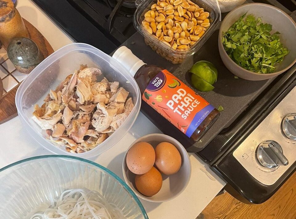 DayDayCook's Presence in US Grows with Yai's Thai Partnership Shelf-stable Food and Beverage Business