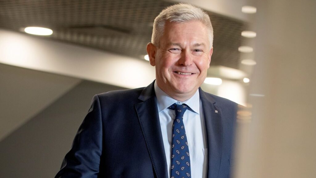Pekka Kuusniemi, CEO of Raisio, to resign from position Food and Beverage Business Pekka Kuusniemi, CEO of Raisio, to resign from position Raisio Food and Beverage Business Pekka Kuusniemi,Raisio