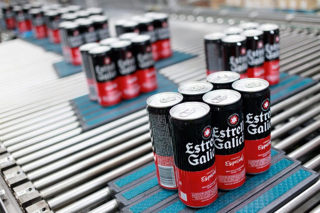 Success in Galician Drinks Industry: Estrella Galicia's Innovation and Tradition beverage packaging, food and drink packaging, food and drink sustainable packaging, Metal packaging, Plastic free, sustainable packaging Food and Beverage Business