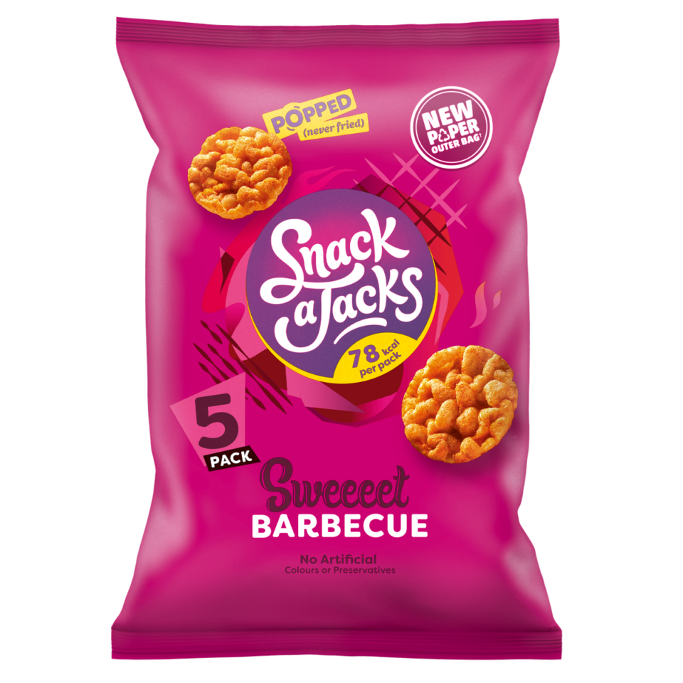 Walkers Introduces New Paper Multibag Packs for Snack A Jacks, Reducing Virgin Plastic Use by 65 Tonnes per Year food and drink packaging, food and drink sustainable packaging, Food packaging, paper, Recyclability Food and Beverage Business walkers