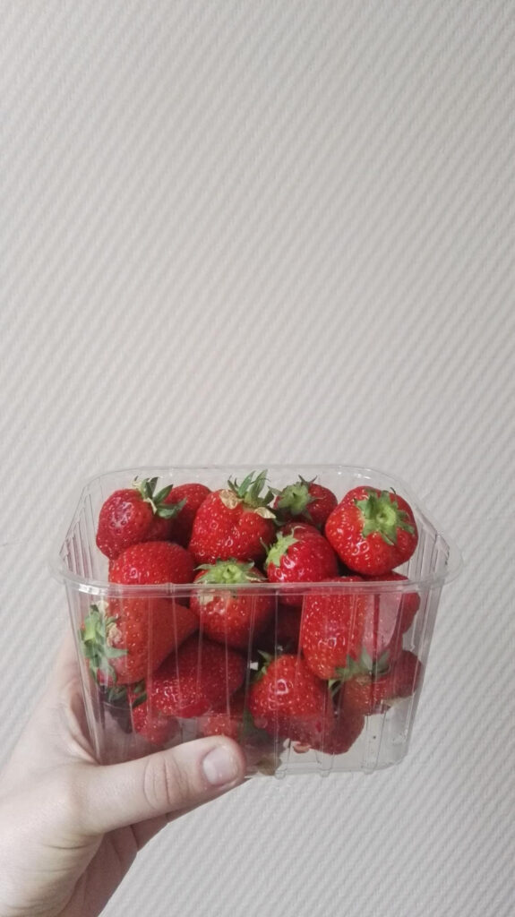 UK Plastics Pact Members Confirm Recycling of Kerbside Collected Tray Waste into New Food Trays collected, food, kerbside, kerbside recycling, local authorities, members, NEW, plastic food trays, plastic tray, Plastics Pact, Recycled, tray, Trays, UK, UK Plastics Pact, validate, Waste Food and Beverage Business UK Plastics Pact Members,Pilgrims Food Masters,Bakkavor,Waitrose,TEsco