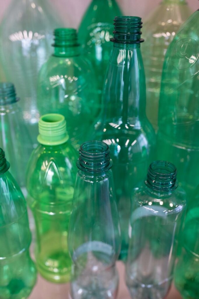 Blow Molding Goes Green with PET Technologies Food and Beverage Business PET,Blow Molding,APF-Max