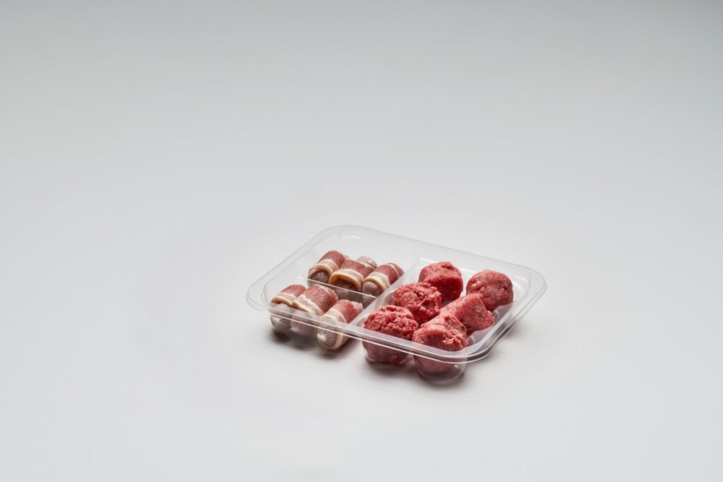 LVF Packaging Advocates for Industry-Wide Shift to Clear rPET Mono for Recycling Efficiency Food and Beverage Business LVF Packaging Advocates for Industry-Wide Shift to Clear rPET Mono for Recycling Efficiency food and drink packaging, food and drink sustainable packaging, Food packaging, Recyclability Food and Beverage Business