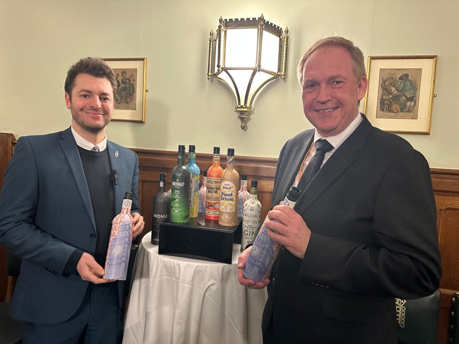 Frugalpac Unveils 'Green Growth Manifesto' Focused on Sustainable Paper Bottles beverage packaging, food and drink packaging, food and drink sustainable packaging, paper, Recyclable packaging Food and Beverage Business