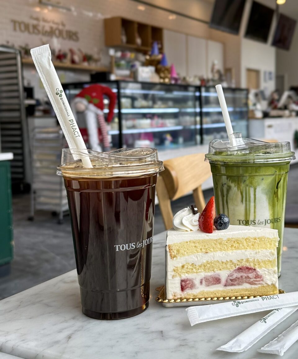 TOUS les JOURS Launches Sustainable Plant-Based Straws Made with CJ Biomaterials’ PHACT™ PHA beverage packaging, Bio-based, food and drink packaging, food and drink sustainable packaging Food and Beverage Business