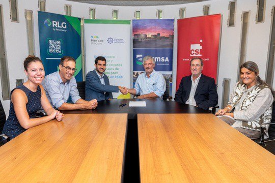 RLG Partners with Uruguay to Launch Groundbreaking Deposit Return System beverage packaging, circular economy, Deposit return scheme, DRS, food and drink packaging, food and drink sustainable packaging Food and Beverage Business