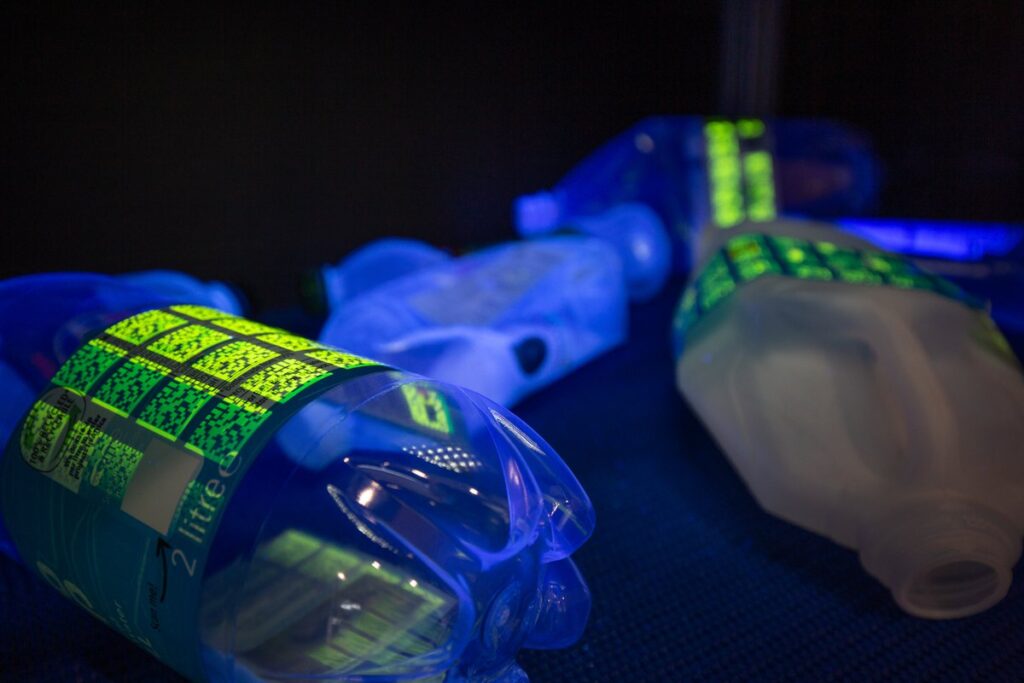 Polytag Enhances Waste Traceability for 146,000 Tonnes in Wales with New Recycling Technology beverage packaging, connected packaging, food and drink packaging, food and drink sustainable packaging, labels, Recyclable packaging, Resource Efficiency Food and Beverage Business