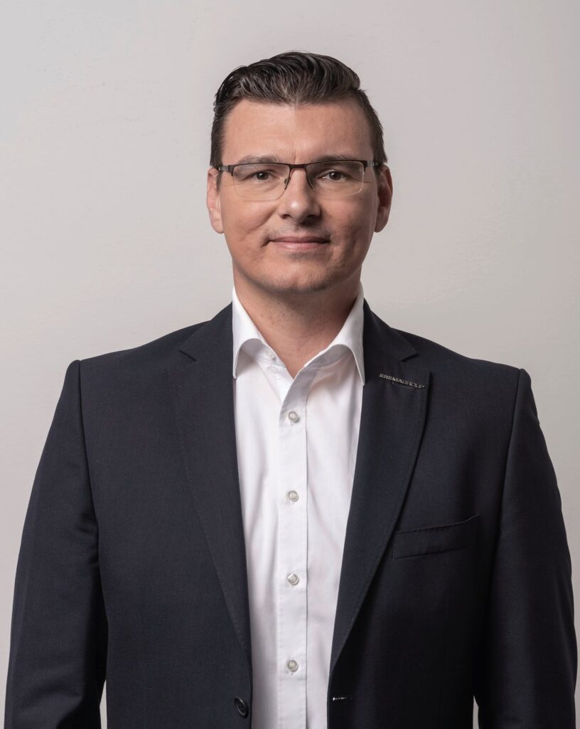 Christoph Wöss Appointed Global Sales Director of EREMA beverage packaging, bottle, food and drink packaging, food and drink sustainable packaging, recycling Food and Beverage Business