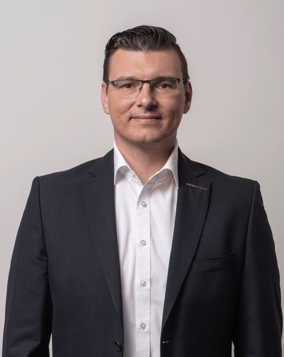 Christoph Wöss Appointed Global Sales Director of EREMA beverage packaging, bottle, food and drink packaging, food and drink sustainable packaging, recycling Food and Beverage Business