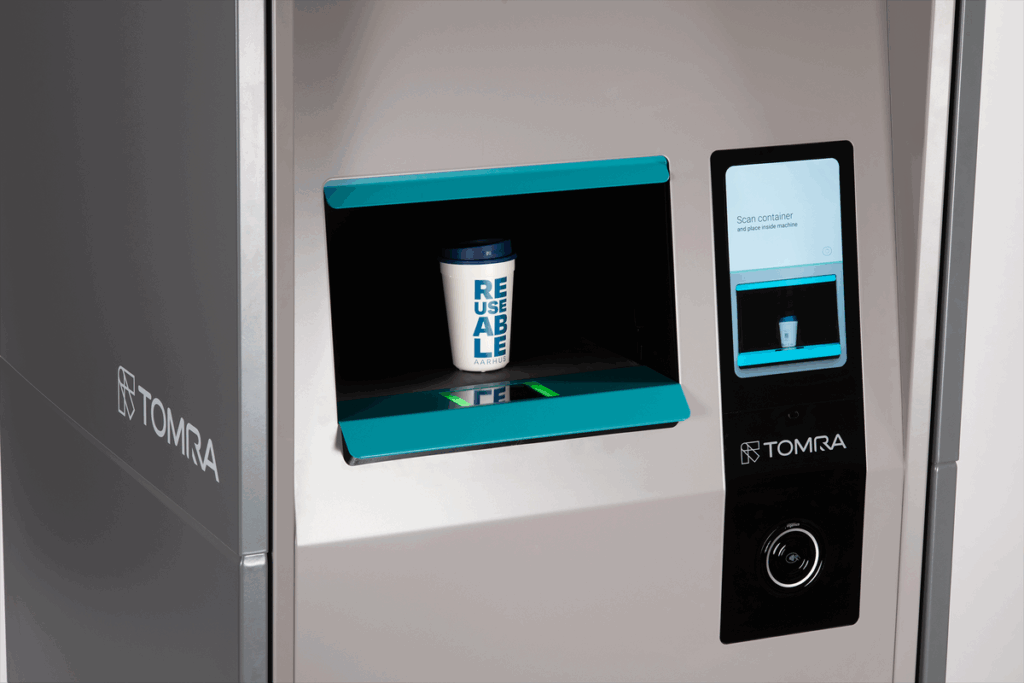TOMRA Launches Innovative Automated Collection Point for Reusable Food Packaging: A Milestone for Circular Economy Efforts Food and Beverage Business TOMRA Launches Innovative Automated Collection Point for Reusable Food Packaging: A Milestone for Circular Economy Efforts beverage packaging, Deposit return scheme, food and drink packaging, food and drink sustainable packaging, Food packaging, Reusable packaging Food and Beverage Business