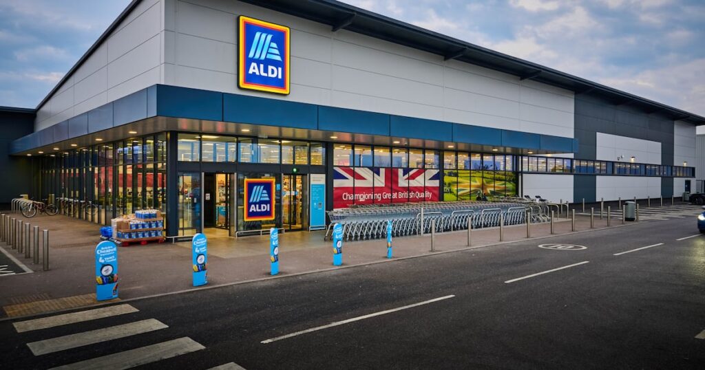 Aldi to Launch New Store Weekly Through the End of 2025 Food and Beverage Business Aldi to Launch New Store Weekly Through the End of 2025 Food and Beverage Business