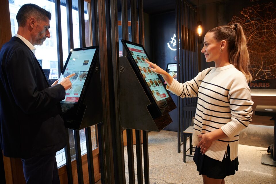 Deliverect Kiosk Arrives in UK: The Cloud-Based Lifeline for Restaurants Facing Ongoing Operational Pressures Food and Beverage Business Deliverect Kiosk Arrives in UK: The Cloud-Based Lifeline for Restaurants Facing Ongoing Operational Pressures Food and Beverage Business