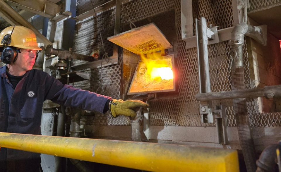 Ardagh Glass Packaging Successfully Tests Lower-Carbon Biofuel at UK Facility beverage packaging, food and drink packaging, food and drink sustainable packaging, Glass packaging Food and Beverage Business