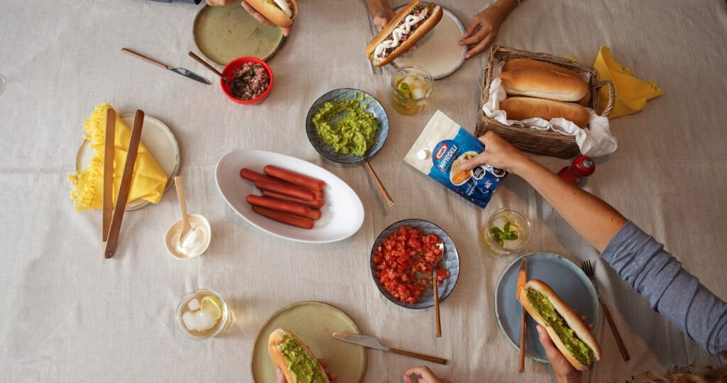 Kraft Heinz Considers "Strategic" Alternatives Food and Beverage Business Kraft Heinz Considers "Strategic" Alternatives business strategy, corporate decision-making, Food Industry, Kraft heinz, strategic options Food and Beverage Business