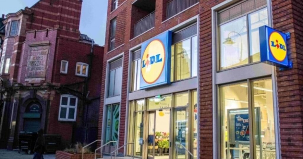 Lidl GB's Chief Customer Officer Steps Down for Position in France chief customer officer, departs, France, GB, Lidl, Role Food and Beverage Business