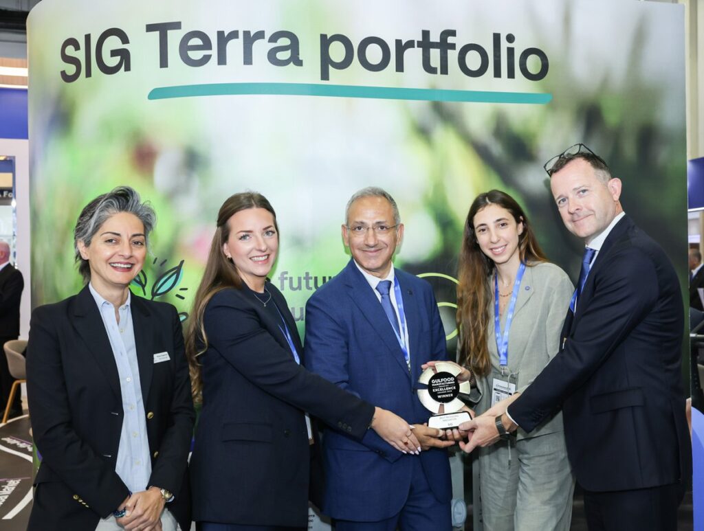 SIG Sells Nine Filling Lines and Celebrates Best Packaging Innovation Award at Gulfood Manufacturing 2025 Food and Beverage Business SIG Sells Nine Filling Lines and Celebrates Best Packaging Innovation Award at Gulfood Manufacturing 2025 beverage packaging, Carton, food and drink packaging, food and drink sustainable packaging, Food packaging, Machinery Food and Beverage Business