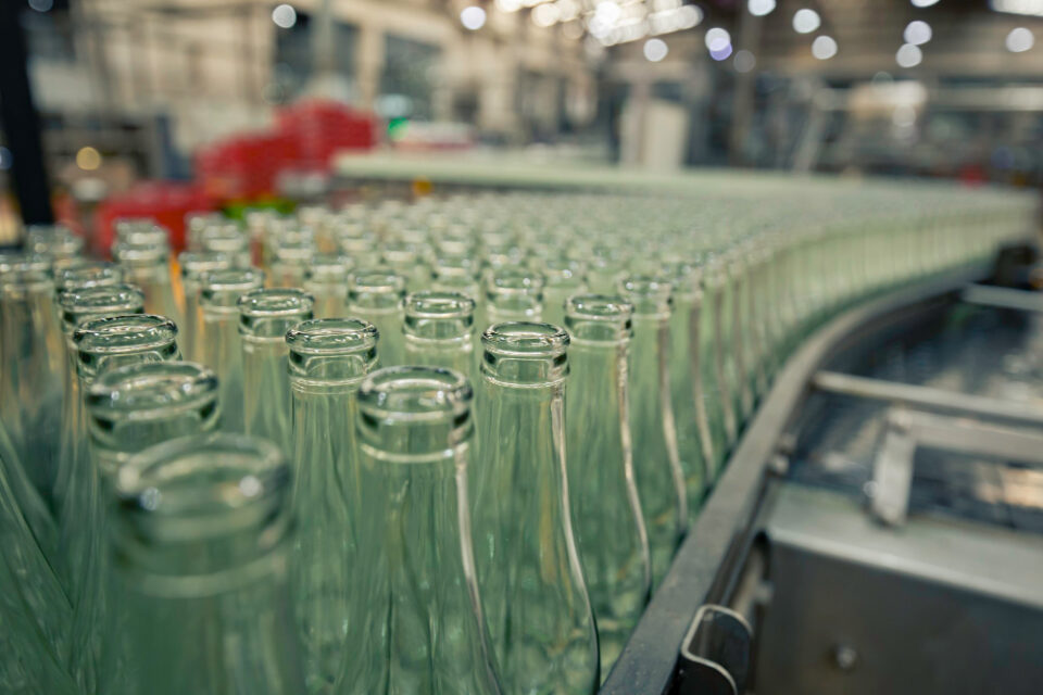 Nearly 500 Businesses Hit with Double Charges for Extended Producer Responsibility (EPR) Due to Technical Glitch. Food and Beverage Business