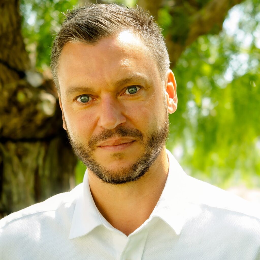 Mars Food & Nutrition Names Tim Mooney as General Manager for the UK and Ireland Branding, candy bar, chocolate, chocolate candy, concepts and ideas, editorial, food, Food and Drink, heap, mars bar, Mars incorporated, Milk Chocolate, no people, Small, Snack, sweet food Food and Beverage Business