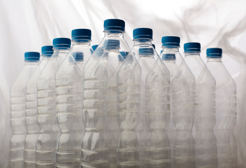 The Plastic Squeeze: How Geopolitics is Rewiring Food & Beverage Packaging Food and Beverage Business The Plastic Squeeze: How Geopolitics is Rewiring Food & Beverage Packaging food and beverage packaging costs, food manufacturing cost pressures 2026, force majeure packaging supply, LNG impact on plastics production, packaging supply chain risk food industry, PET bottle raw materials pricing, plastic packaging crisis 2026, polyethylene polypropylene supply disruption, Strait of Hormuz impact plastics, sustainable packaging alternatives limitations Food and Beverage Business plastic packaging crisis 2026,food and beverage packaging costs,polyethylene polypropylene supply disruption,Strait of Hormuz impact plastics,force majeure packaging supply,PET bottle raw materials pricing,packaging supply chain risk food industry,LNG impact on plastics production,sustainable packaging alternatives limitations,food manufacturing cost pressures 2026