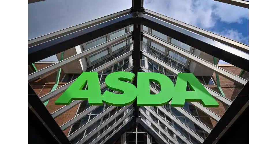 Asda reports £21bn in sales for 2025 return a list of comma separated tags from this title: Asda reports £21bn in sales for 2025 Food and Beverage Business
