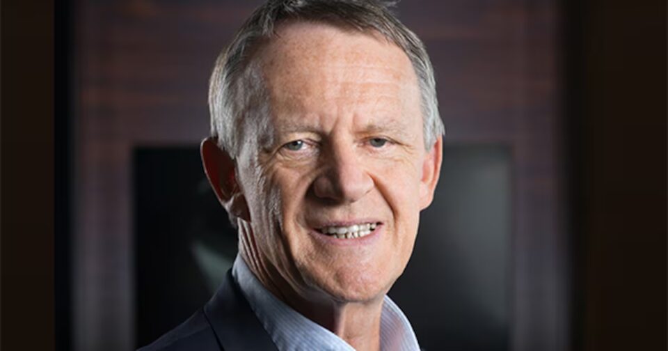 2 Sisters Appoints Former Defra Board Member to Lead Its Net Zero Strategy. blurred background, brown hen, chicken, clear foreground, Coop, domestic, egg-laying, farm animals, farming, feathered, red comb, rural, wattle Food and Beverage Business