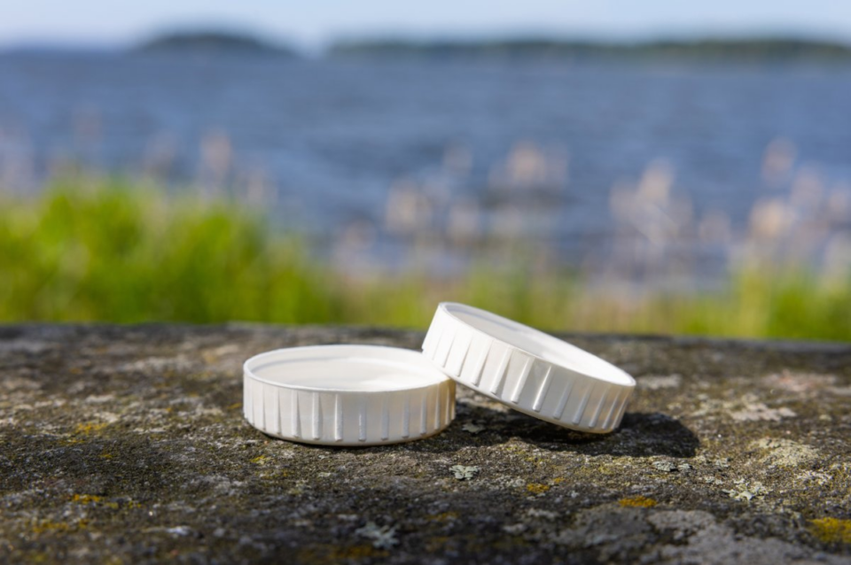 Fiber-based Closures: Advancing Sustainability and Cost-Effectiveness in Packaging beverage packaging, Bio-based, caps and closures, food and drink packaging, food and drink sustainable packaging, Food packaging Food and Beverage Business