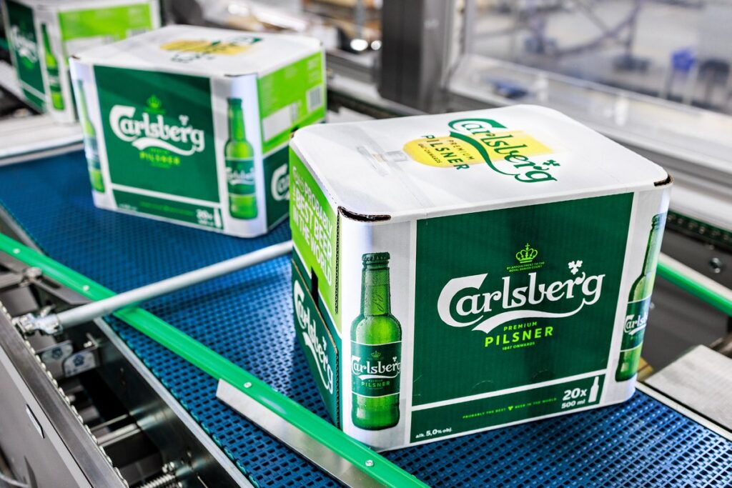 Carlsberg Unveils Sustainable Cardboard Packaging with DS Smith and KHS beverage packaging, food and drink packaging, food and drink sustainable packaging, Machinery Food and Beverage Business