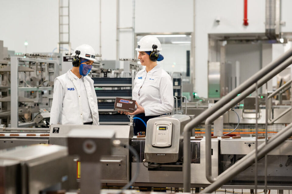 Mars’ £190 Million Investment Paves the Way for a New Era in UK Chocolate Production Mars £190m upgrade UK chocolate manufacturing new era chocolate industry investment food production manufacturing innovation Food and Beverage Business