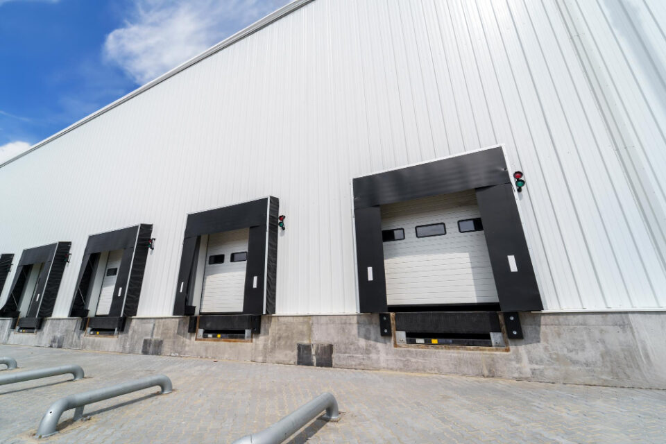Linage Streamlines Refrigerated Warehouse Operations | Logistics Manager automates, Here’s a list of comma-separated tags based on the title: Linage, Logistics, manager, Refrigerated, warehouse Food and Beverage Business