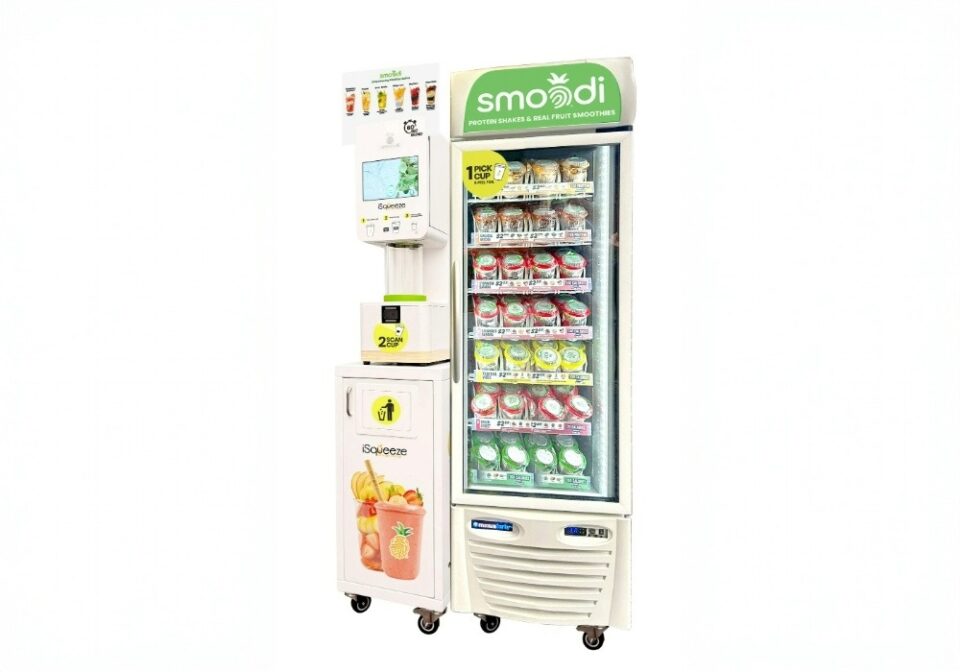 iSqueeze Unveils the UK’s First Self-Service Smoothie Kiosk beverages, food technology, healthy lifestyle, innovation, iSqueeze, self-service, smoothie station, UK Food and Beverage Business