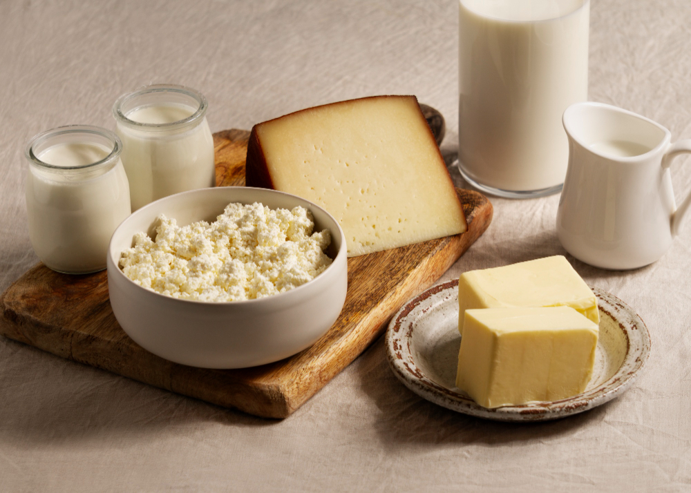 Cathedral City and Clover Owner Divests UK Dairy Operations blue sky, editorial, extended shelf-life milk, fluid milk, Saputo Food and Beverage Business