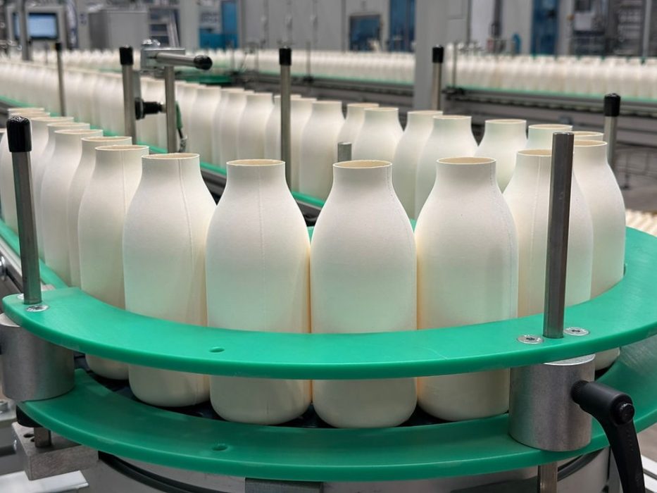 Pulpex Opens Glasgow’s First Commercial Paper Bottle Factory commercial factory, Glasgow, Packaging innovation, paper bottle, Pulpex, sustainable packaging Food and Beverage Business